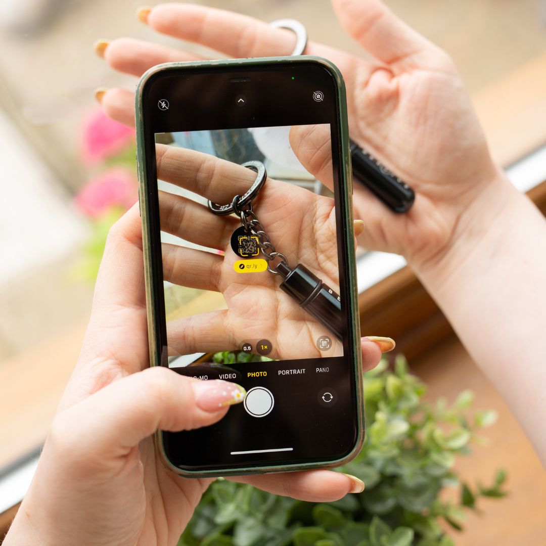 scanning the qr code on the bee id keyring